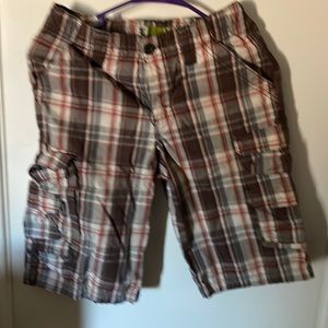 Lee Dungarees loose shorts with adjustable bands, size 14 in boys.